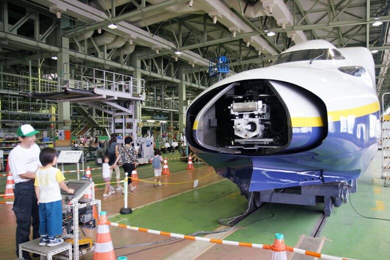 JR東日本「新幹線車両基地まつり」で展示されていたE4系新幹線「Max」